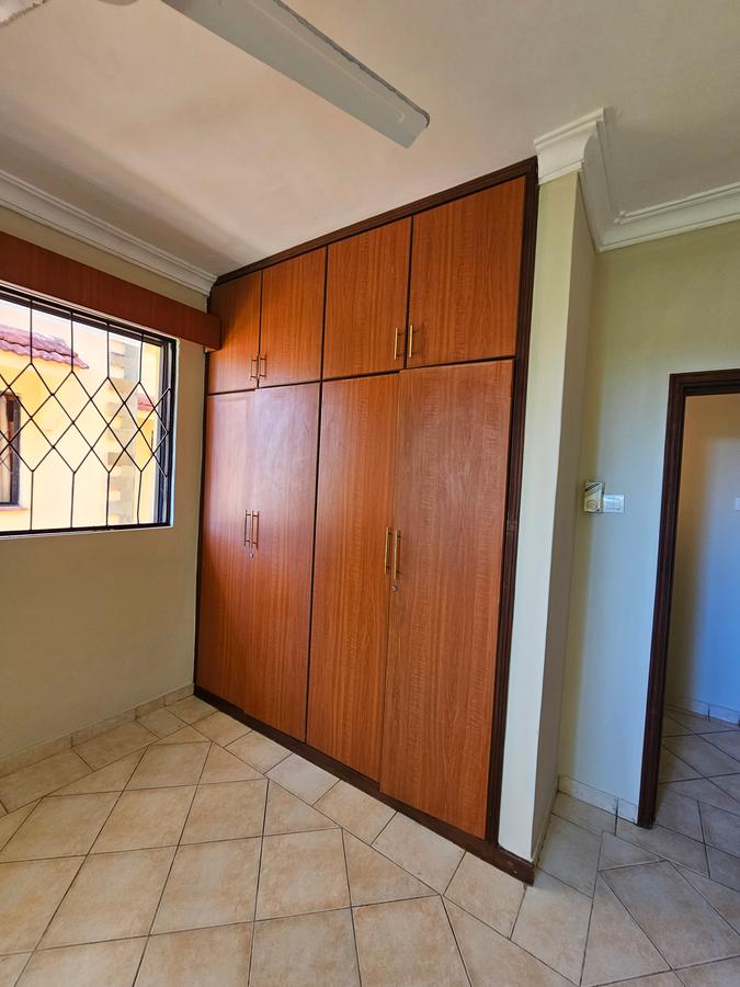 3 Bed Apartment with En Suite in Nyali Area - 12