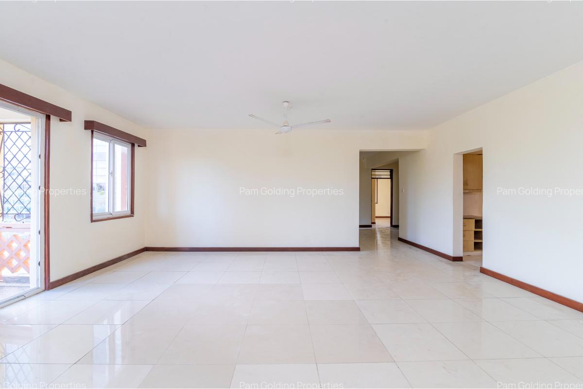 3 Bed Apartment with En Suite in Nyali Area - 3