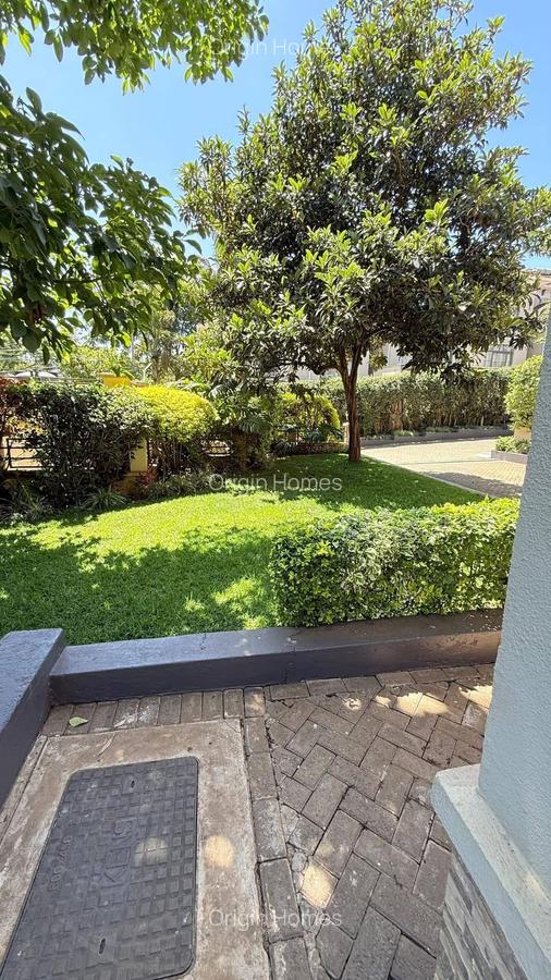 5 Bed Townhouse with En Suite at Lavington - 9
