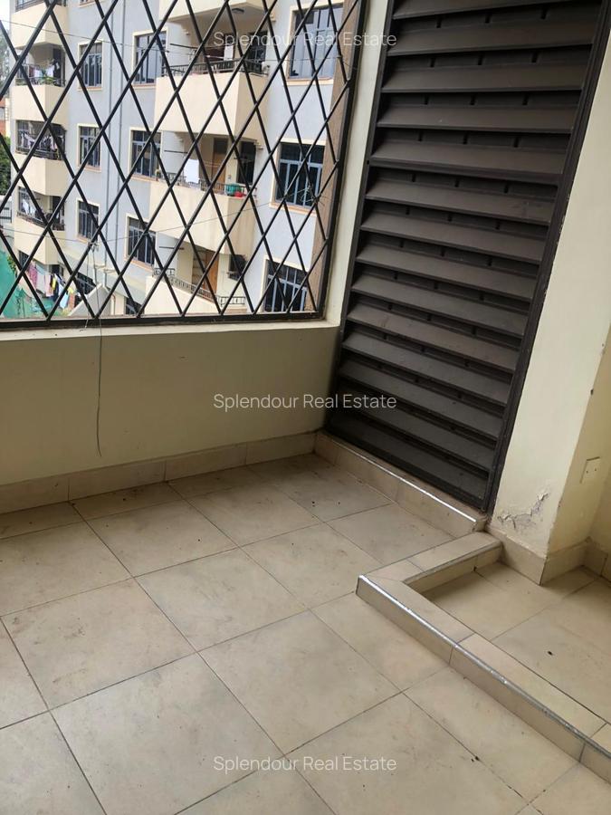 3 Bed Apartment with En Suite in Parklands - 9