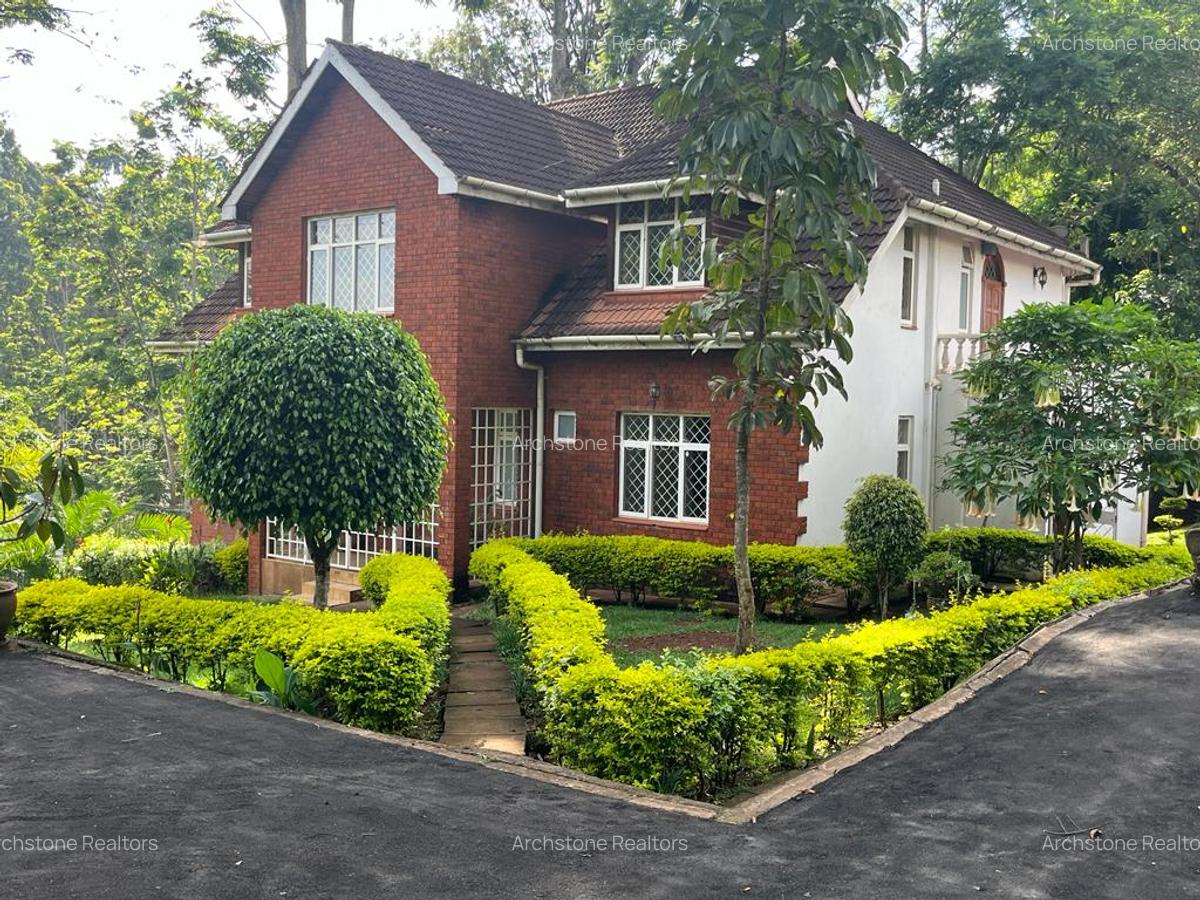 5 Bed Townhouse with Staff Quarters in Rosslyn - 1