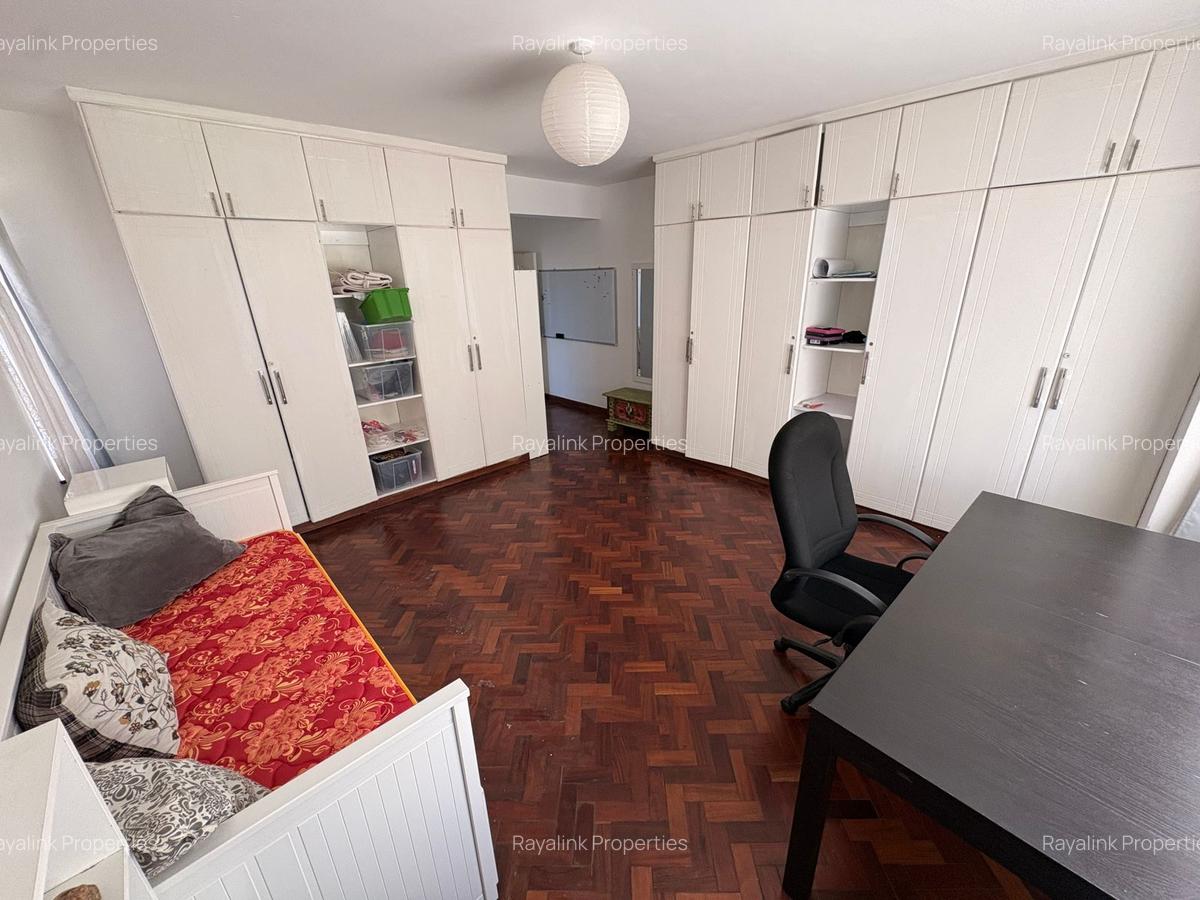 4 Bed Townhouse with En Suite in Loresho - 5