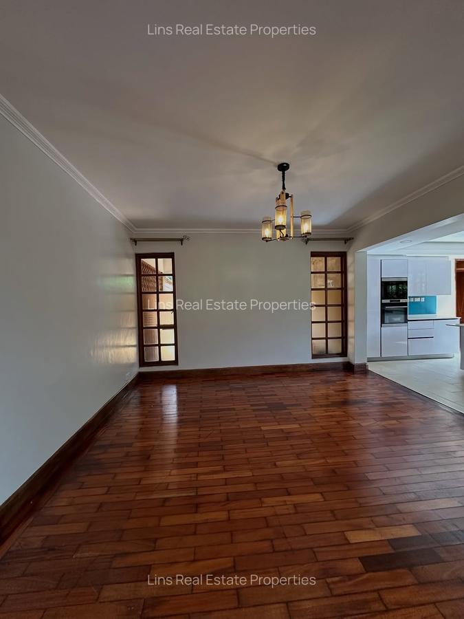 4 Bed House with En Suite in Runda - 10