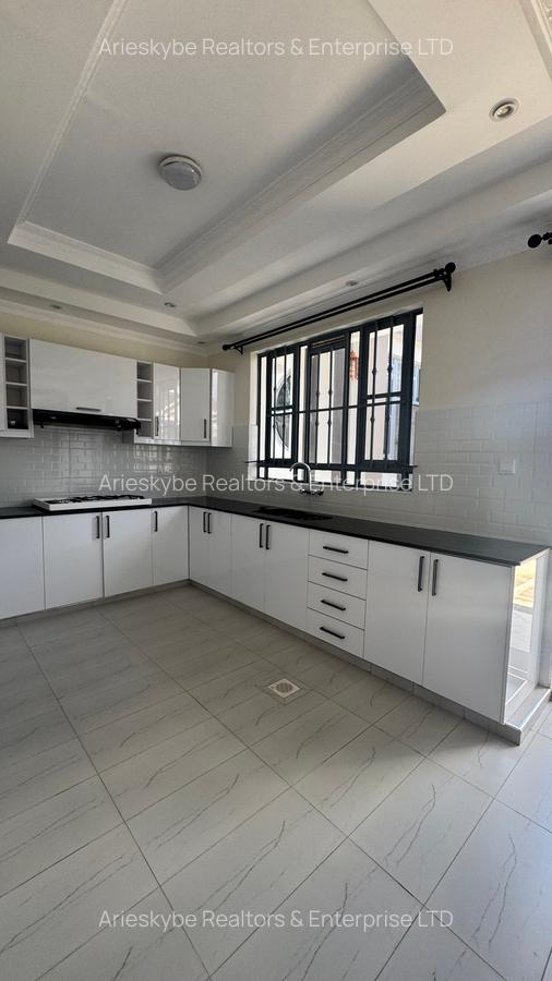 5 Bed House with En Suite at Mugutha - 8