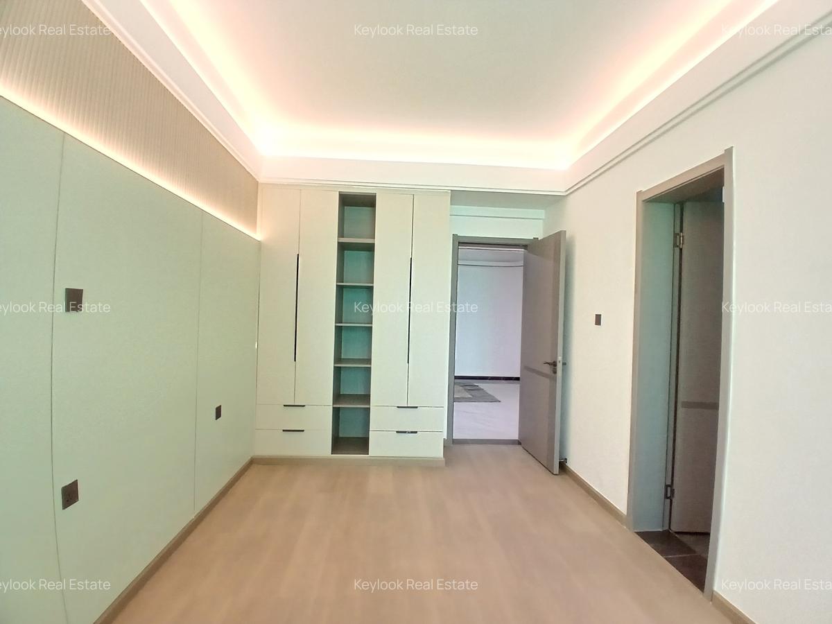 5 Bed Apartment with En Suite at Lavington - 7