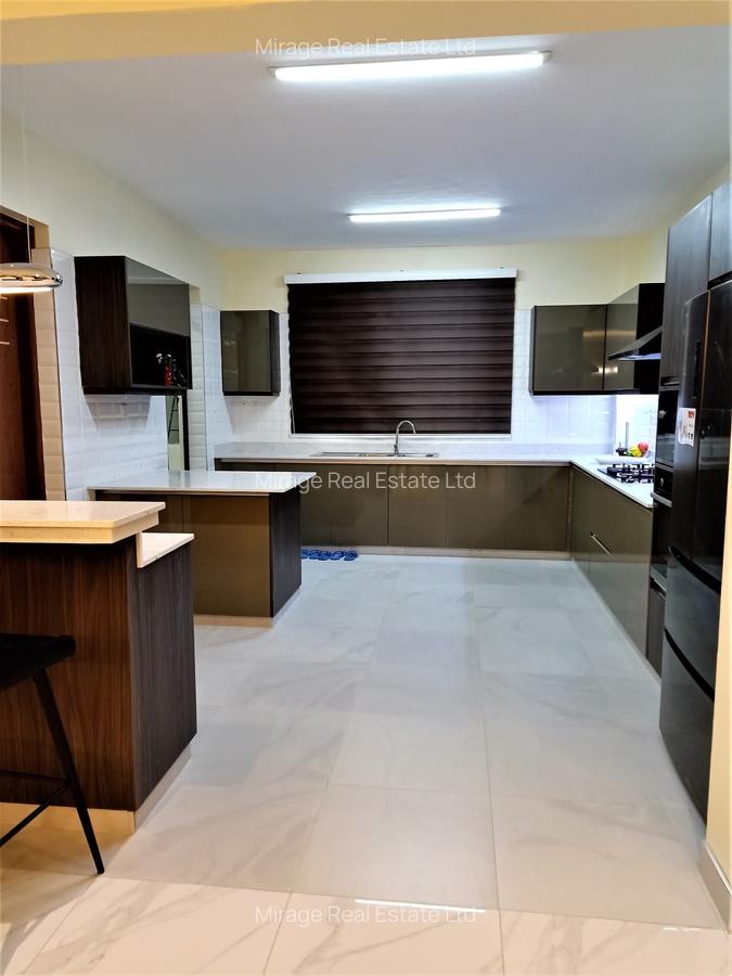 4 Bed Villa with En Suite in Westlands Area - 6