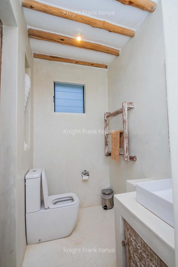Serviced 2 Bed Apartment with Swimming Pool at Kanamai Beach - 8