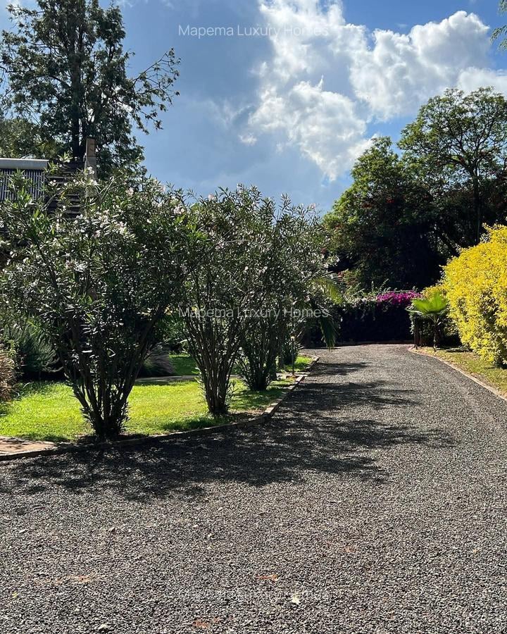 5 Bed House with En Suite at Hardy Area - 10