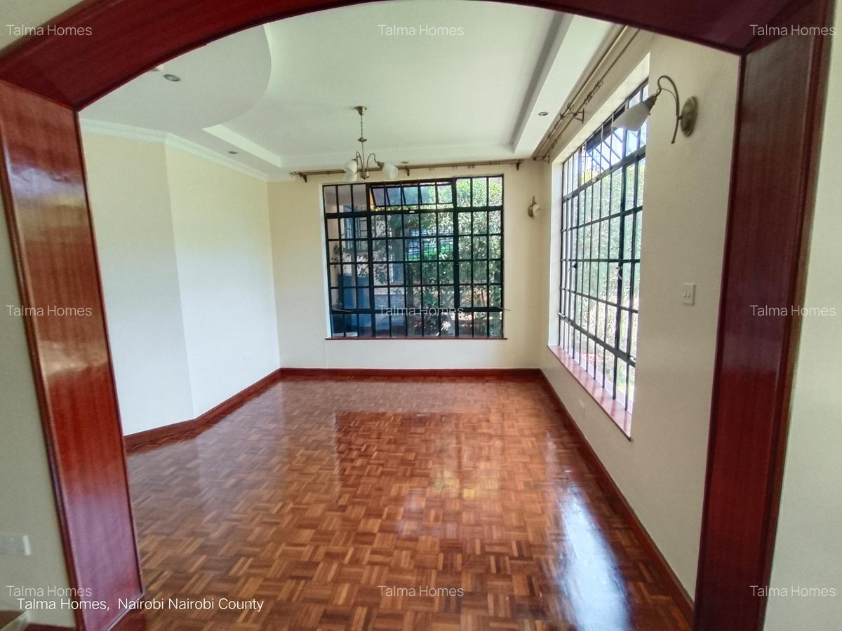 4 Bed Townhouse with En Suite at Off Convent Drive - 7