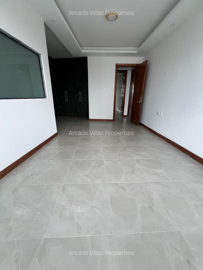 2 Bed Apartment with En Suite in Kilimani - 2