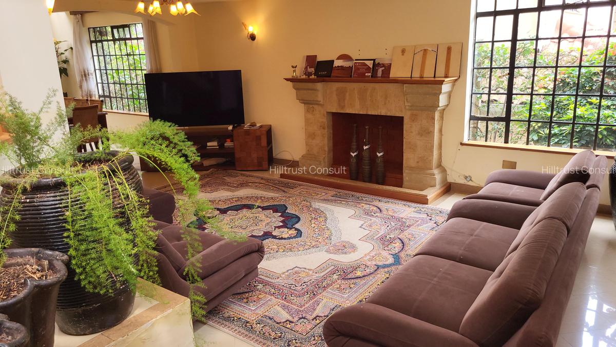 4 Bed Townhouse with En Suite in Spring Valley - 5