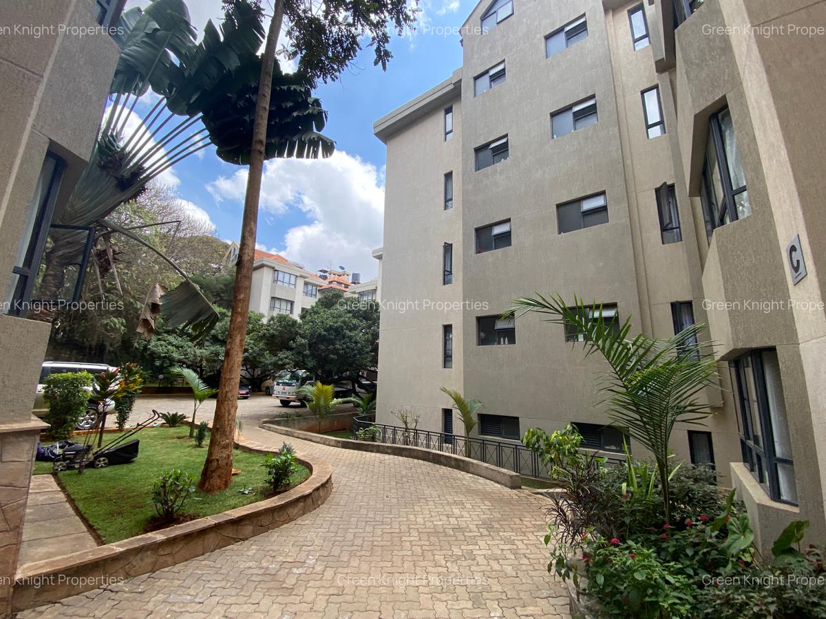 4 Bed Apartment with En Suite in Lavington - 15
