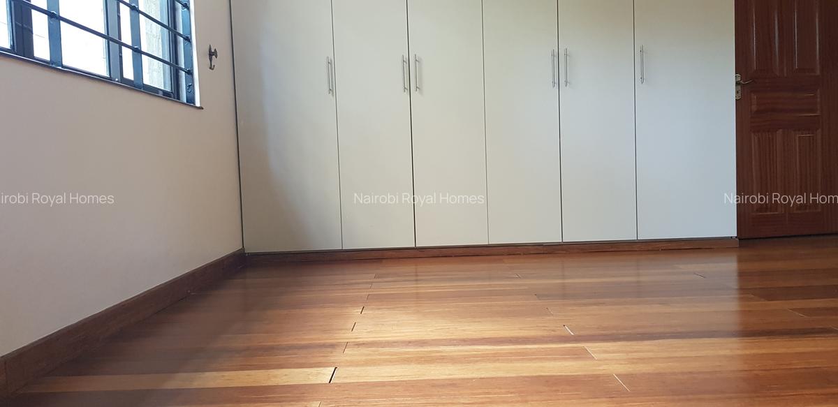 5 Bed Townhouse with En Suite at Convent Drive - 15