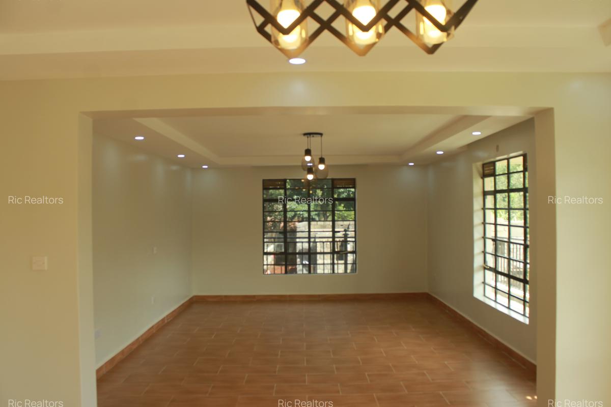 4 Bed Townhouse with En Suite at Banana - Kiambu - 9