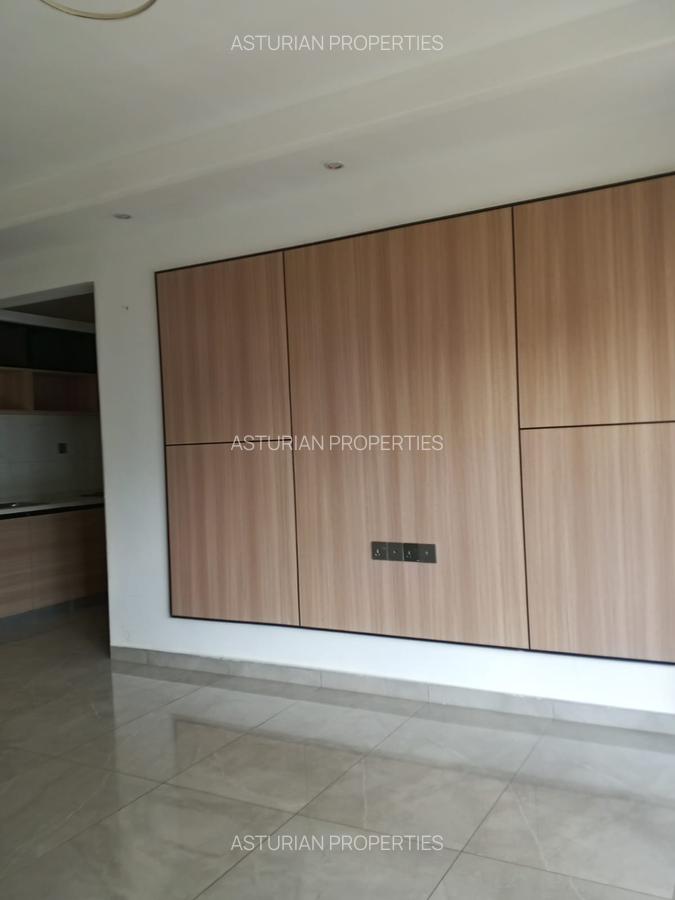 1 Bed Apartment with En Suite in Riverside - 9