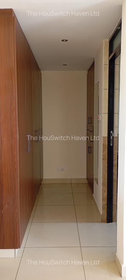 3 Bed Apartment with En Suite at Raphta Rd - 10