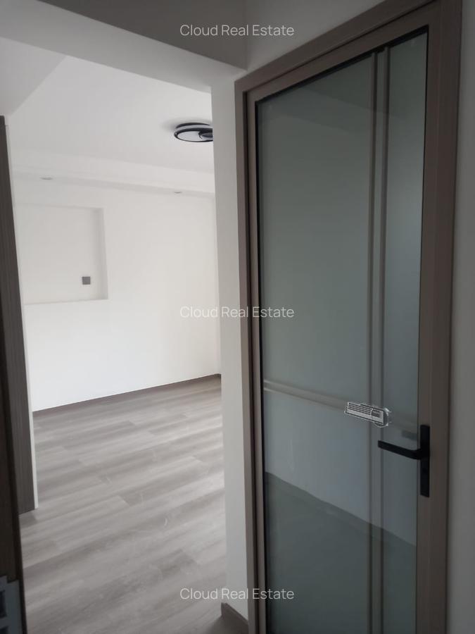 2 Bed Apartment with En Suite in Westlands Area - 5