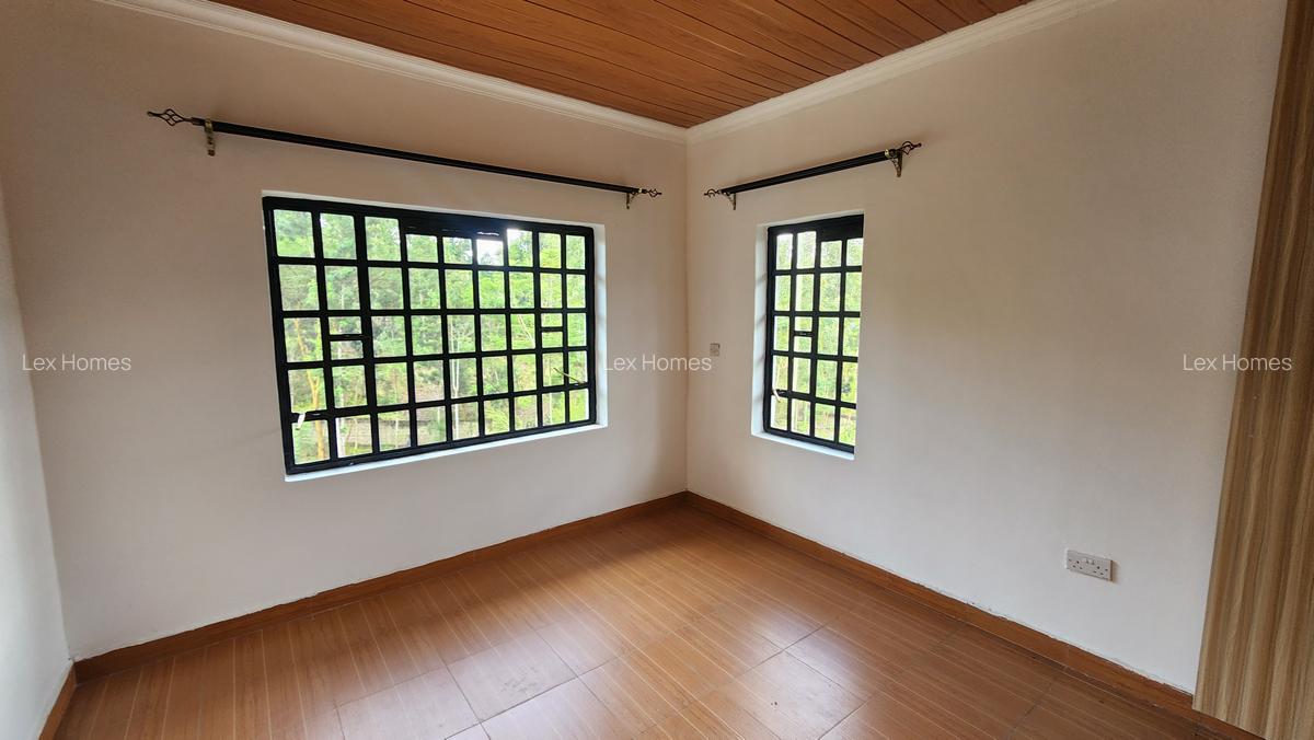 3 Bed House with En Suite at Rimpa - 18