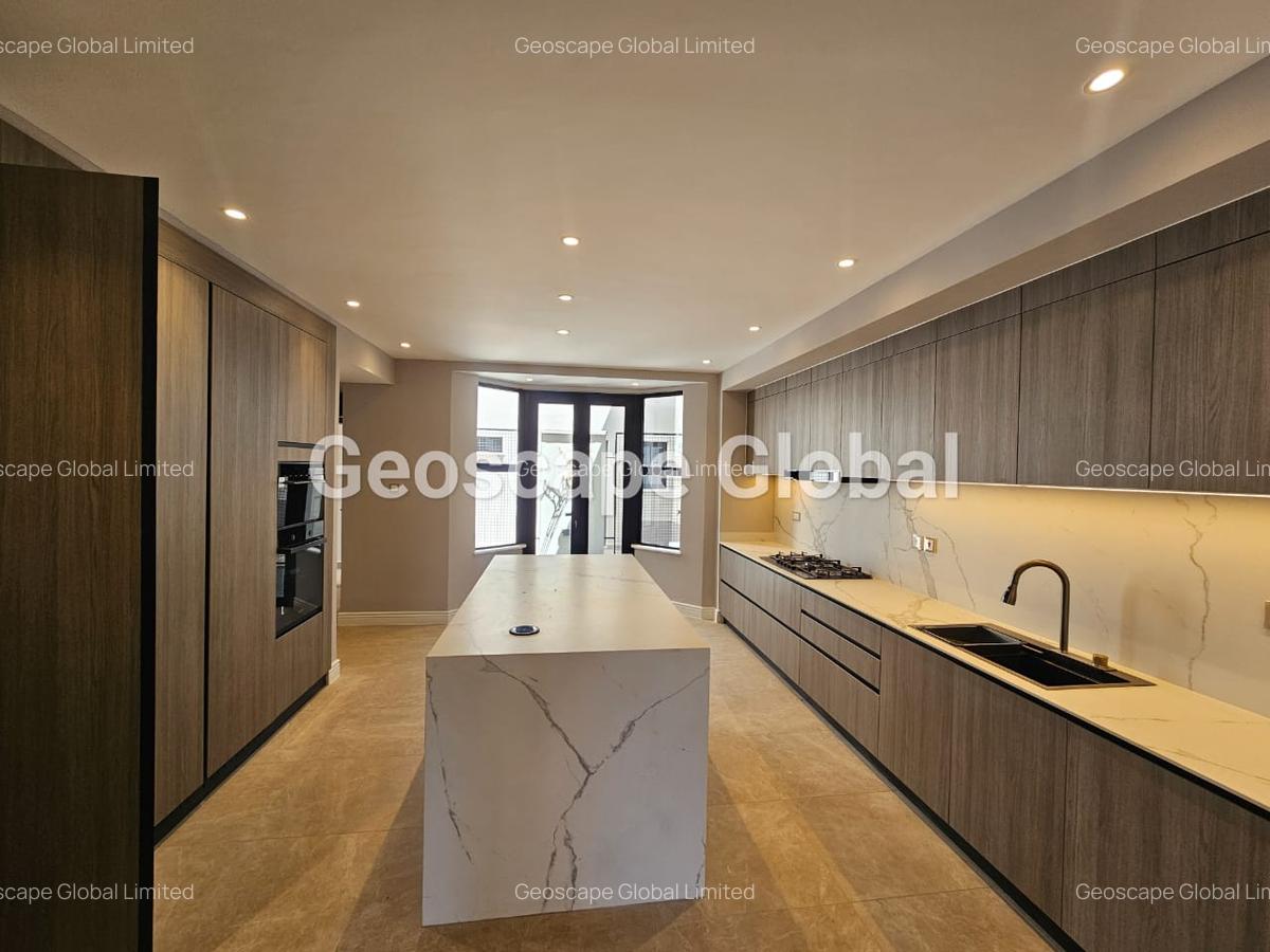 4 Bed Townhouse with En Suite in Runda - 11