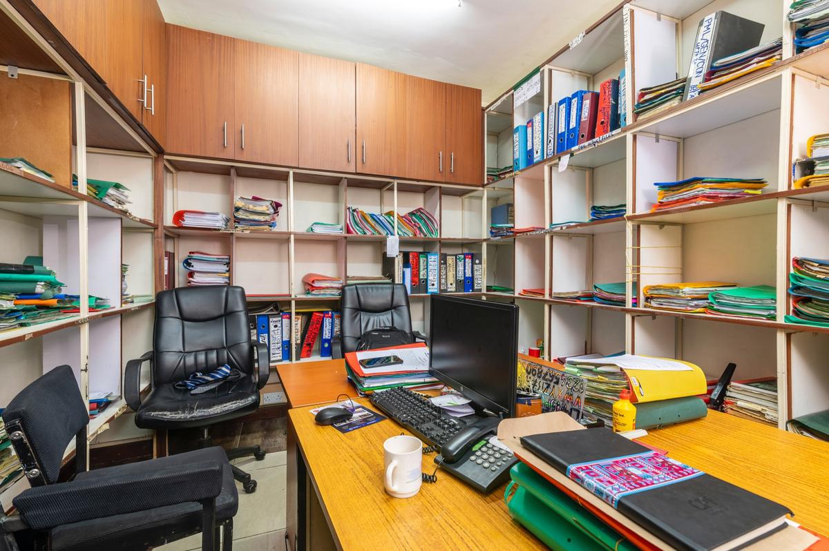 Office in Kilimani - 11