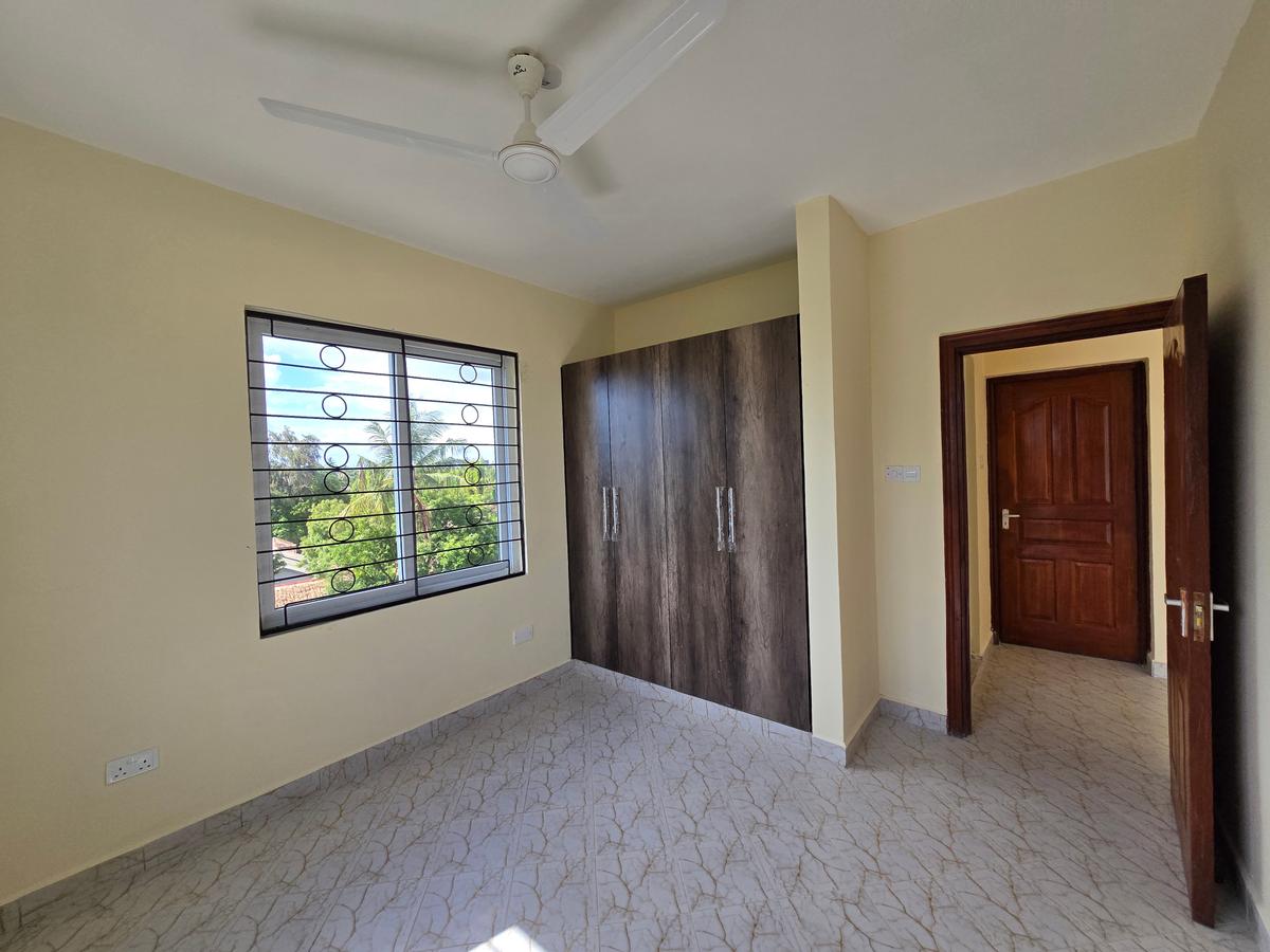 2 Bed Apartment with En Suite in Mtwapa - 11