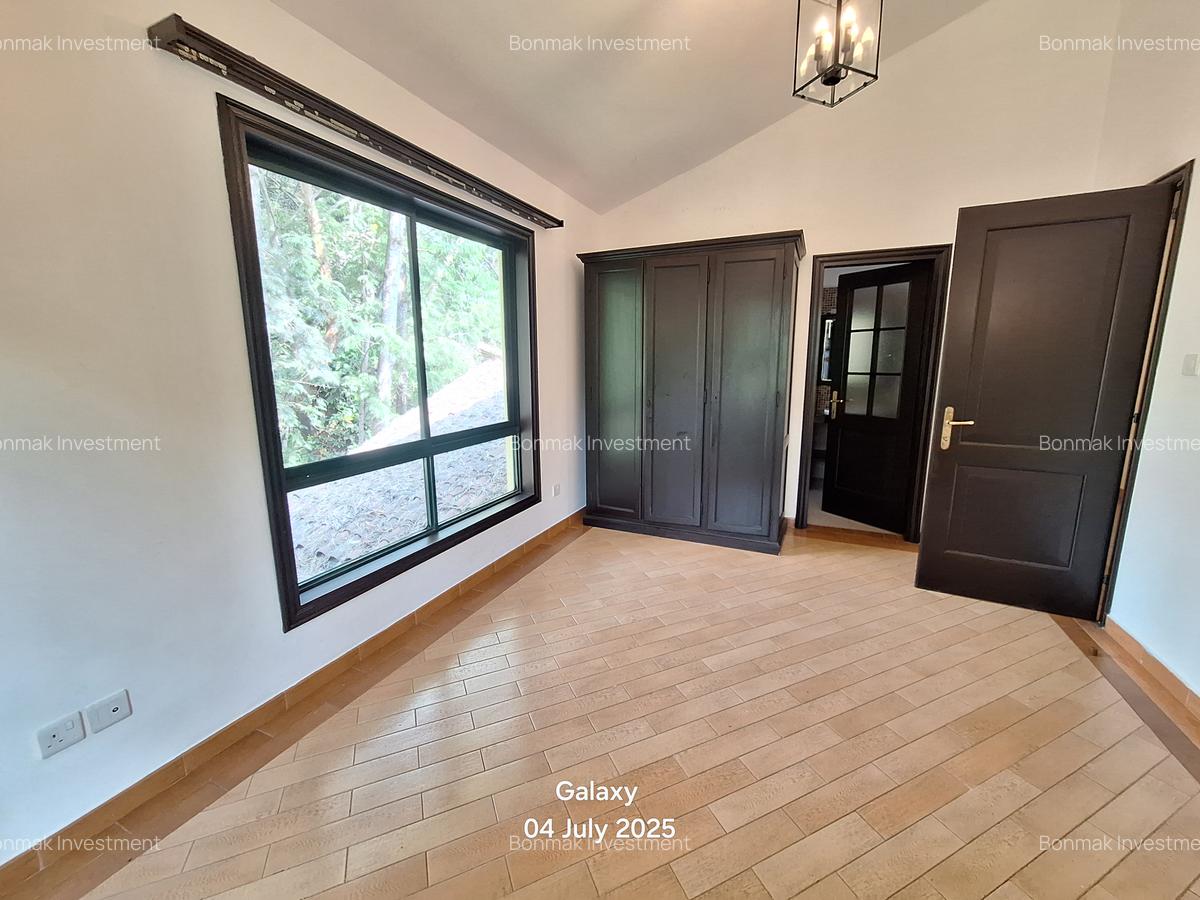 3 Bed Townhouse with En Suite at Grevelia Grove - 8