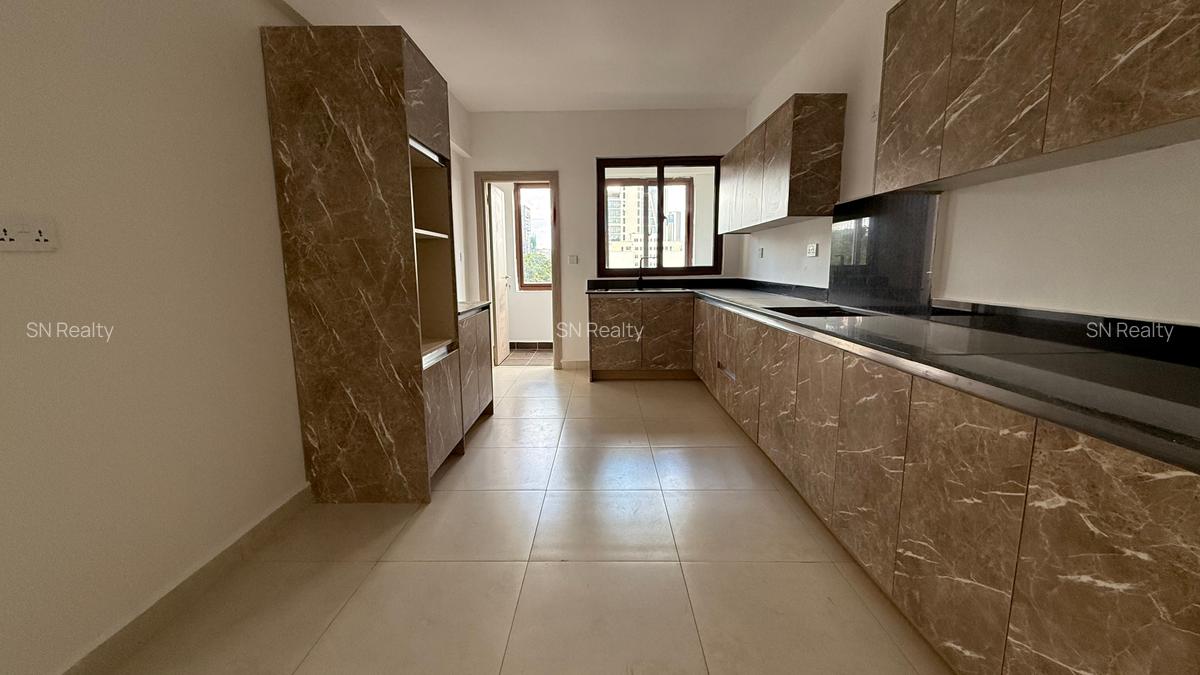 3 Bed Apartment with En Suite at East Church Road - 4