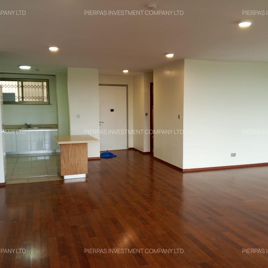 Serviced 3 Bed Apartment with En Suite in Parklands - 20