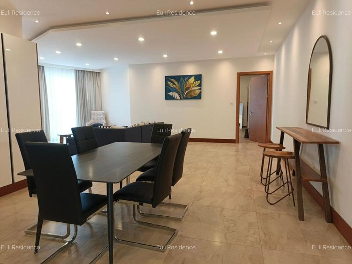 Furnished 2 Bed Apartment with En Suite at City Park Drive - 14