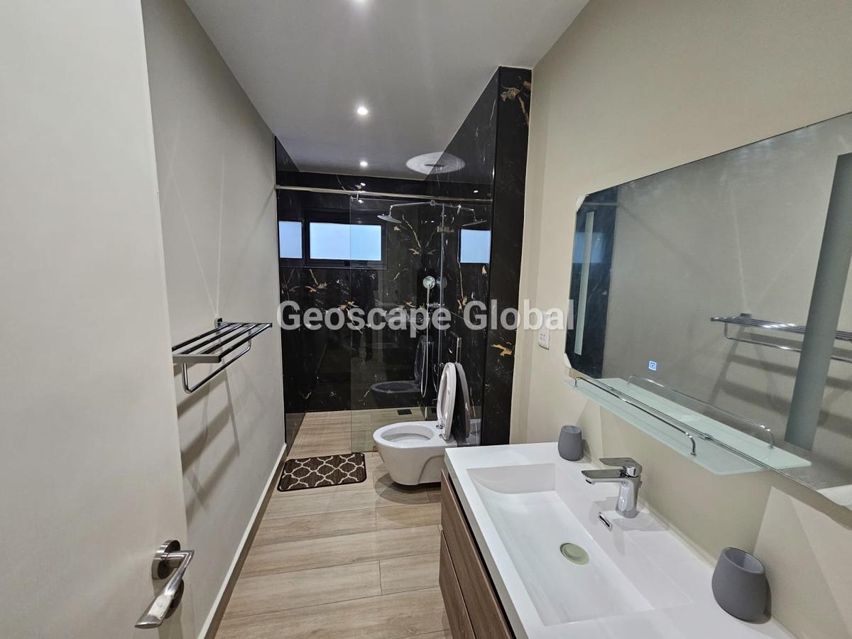 Furnished 3 Bed Apartment with En Suite in Riverside - 2