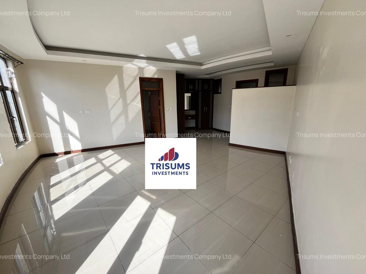 4 Bed Apartment with En Suite in Westlands Area - 10