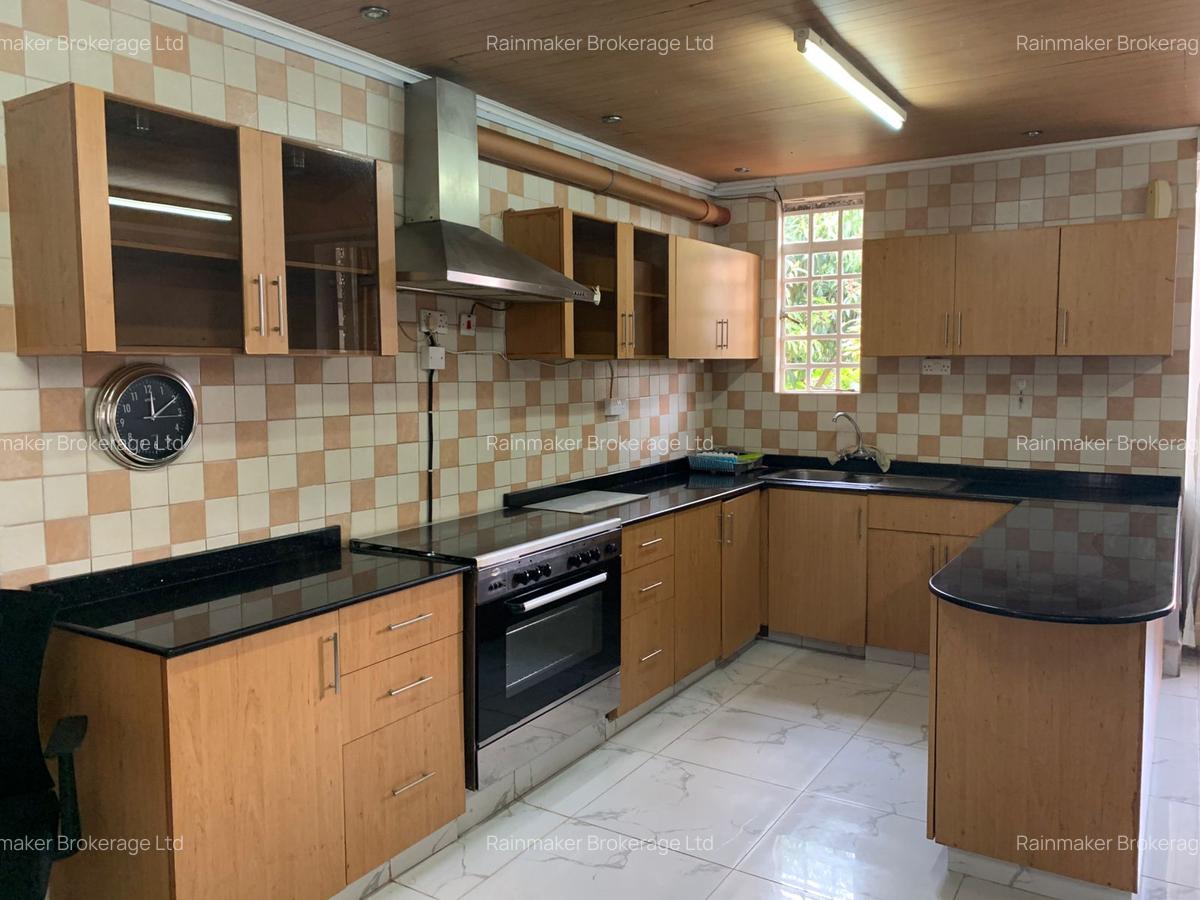 3 Bed House with En Suite at Panafric - 4