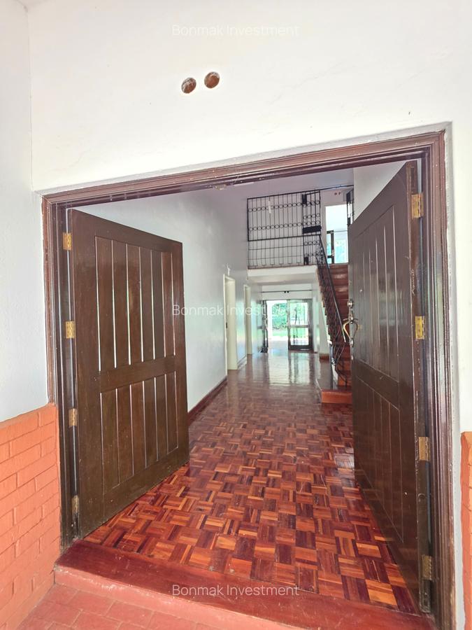 4 Bed House with En Suite at Hillview Estate. - 14