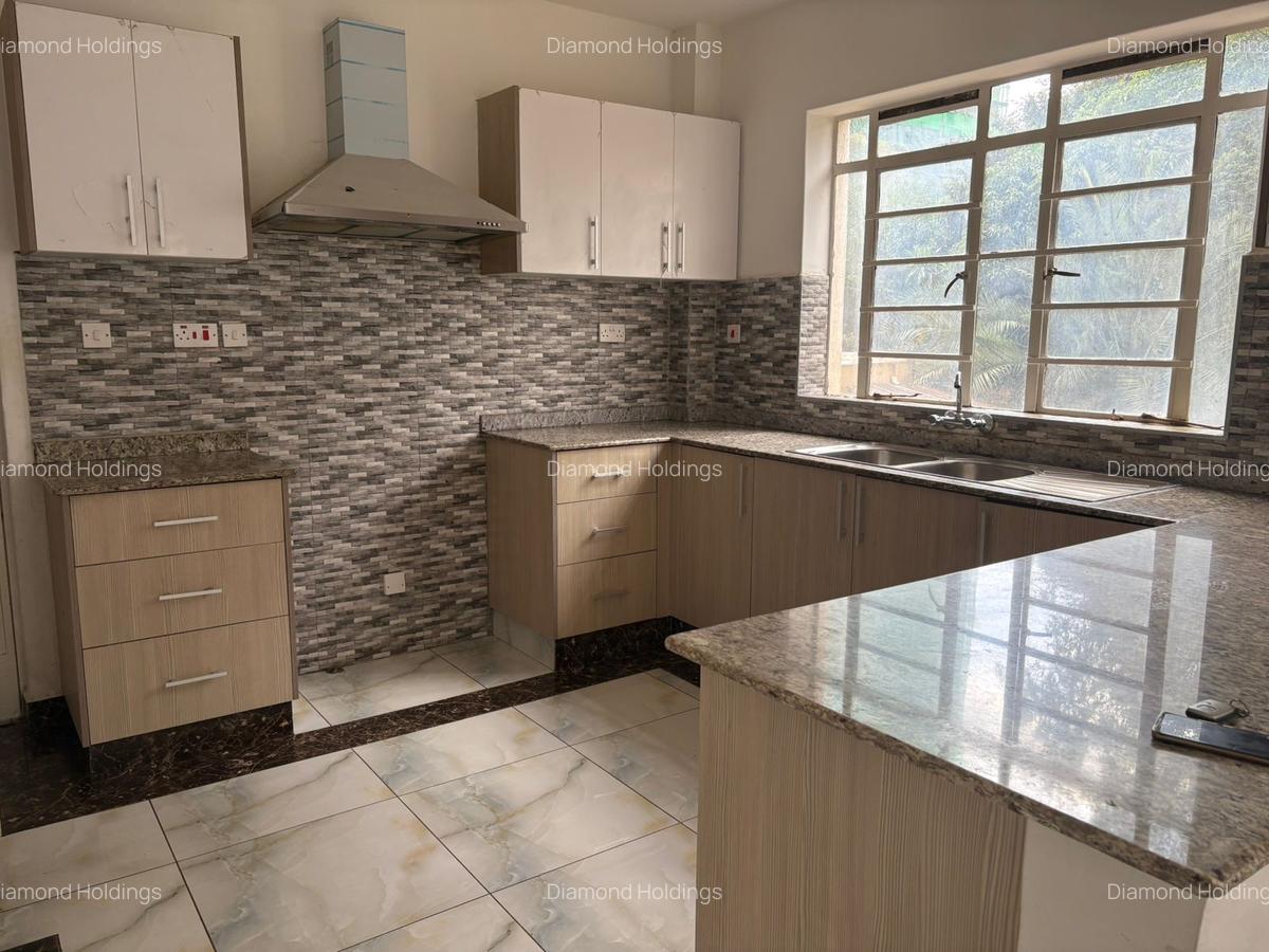 3 Bed Apartment with En Suite in Parklands - 3