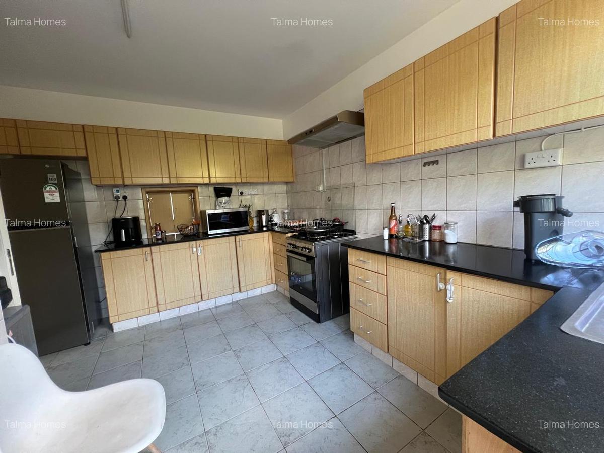 4 Bed Townhouse with En Suite at Off Waiyaki Way - 6