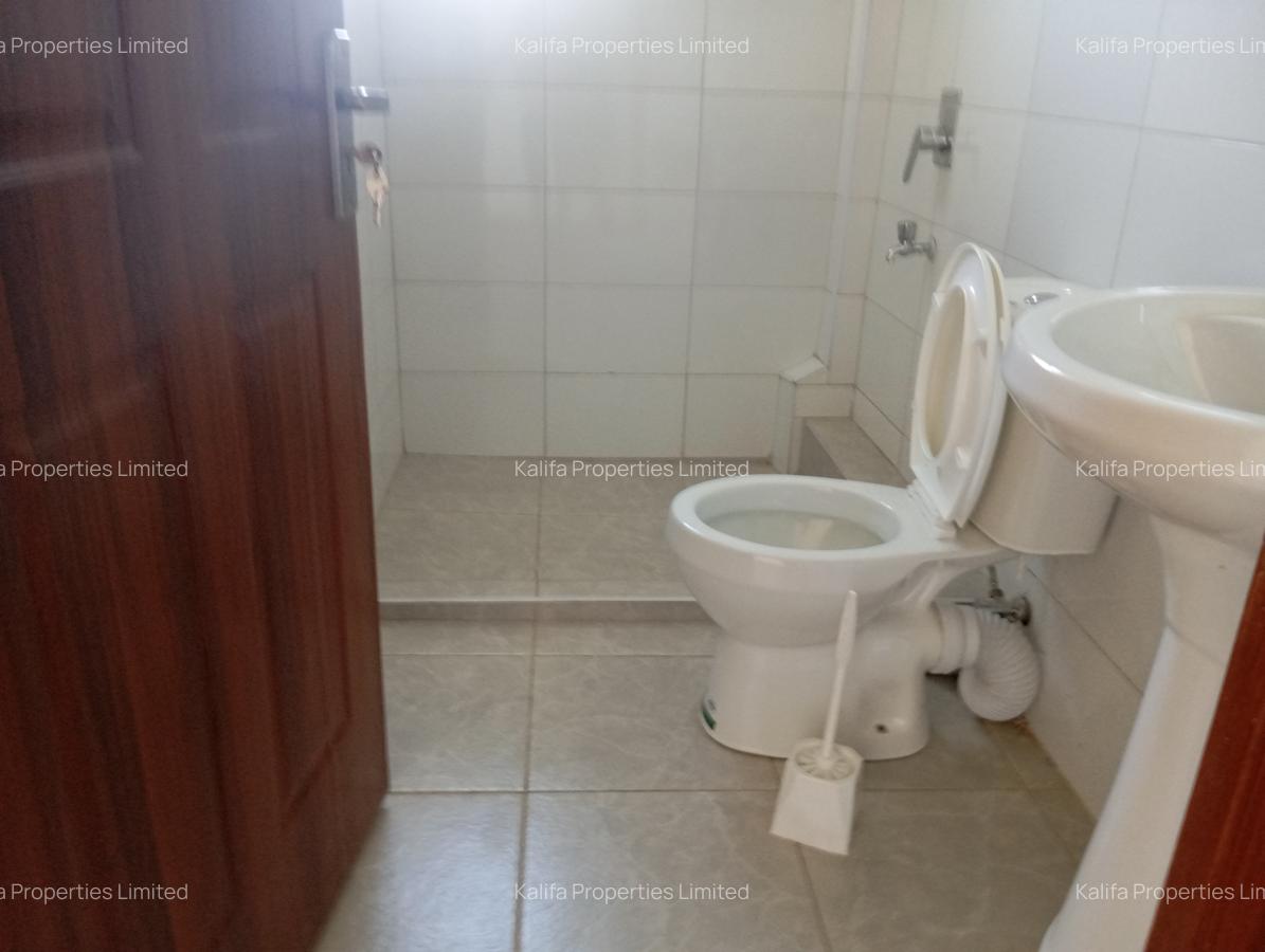 4 Bed House with En Suite in Kitengela - 12