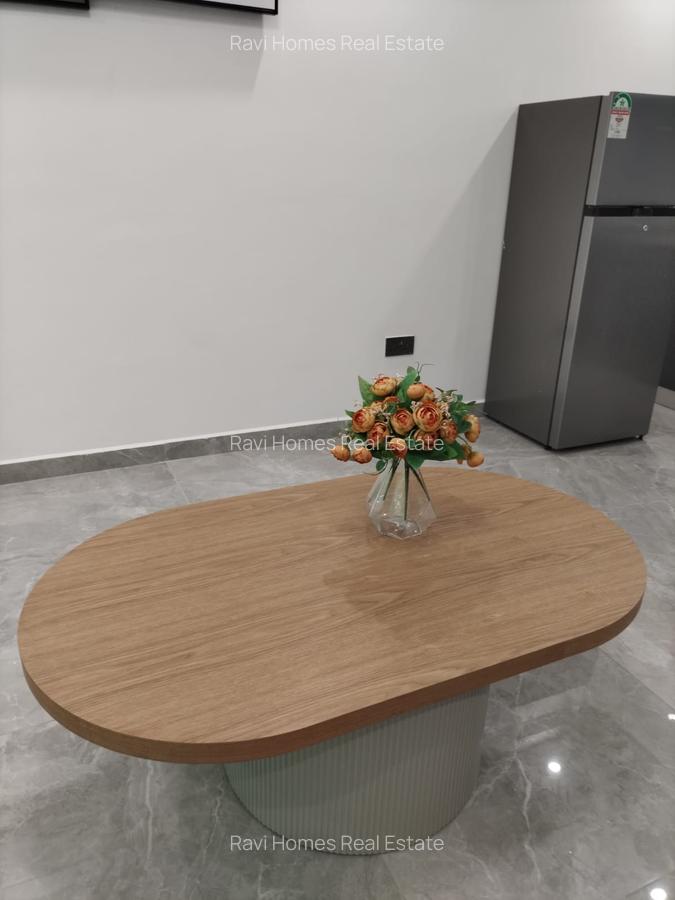 2 Bed Apartment with En Suite in Lavington - 10