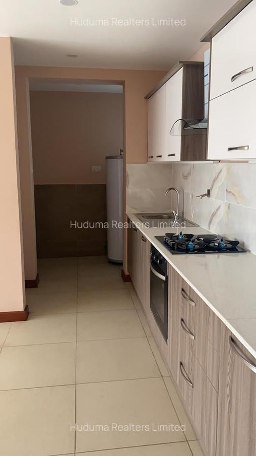 2 Bed Apartment with En Suite at Wood Avenue - 10