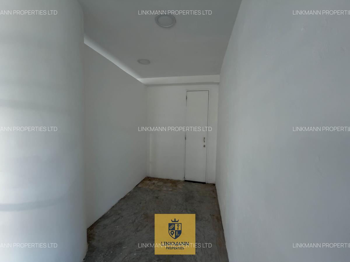 1,550 ft² Office with Service Charge Included in Westlands Area - 5