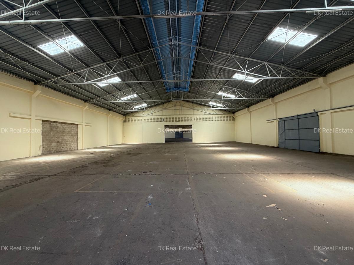 20,600 ft² Warehouse with Parking at Mengo Road - 3