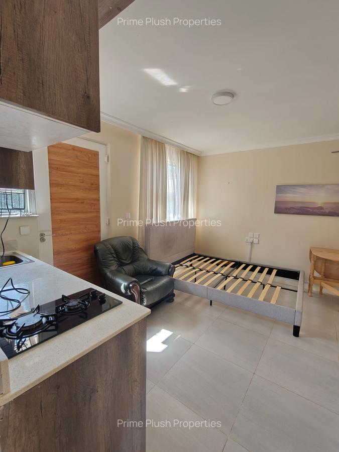 Bedsitter in Karen - 5