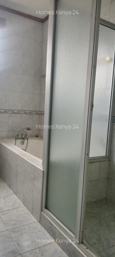 5 Bed House in Runda - 17