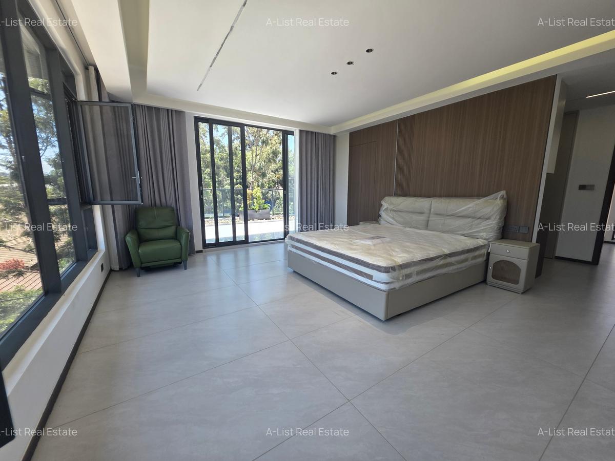 5 Bed Villa with En Suite at Jacaranda Avenue - 14