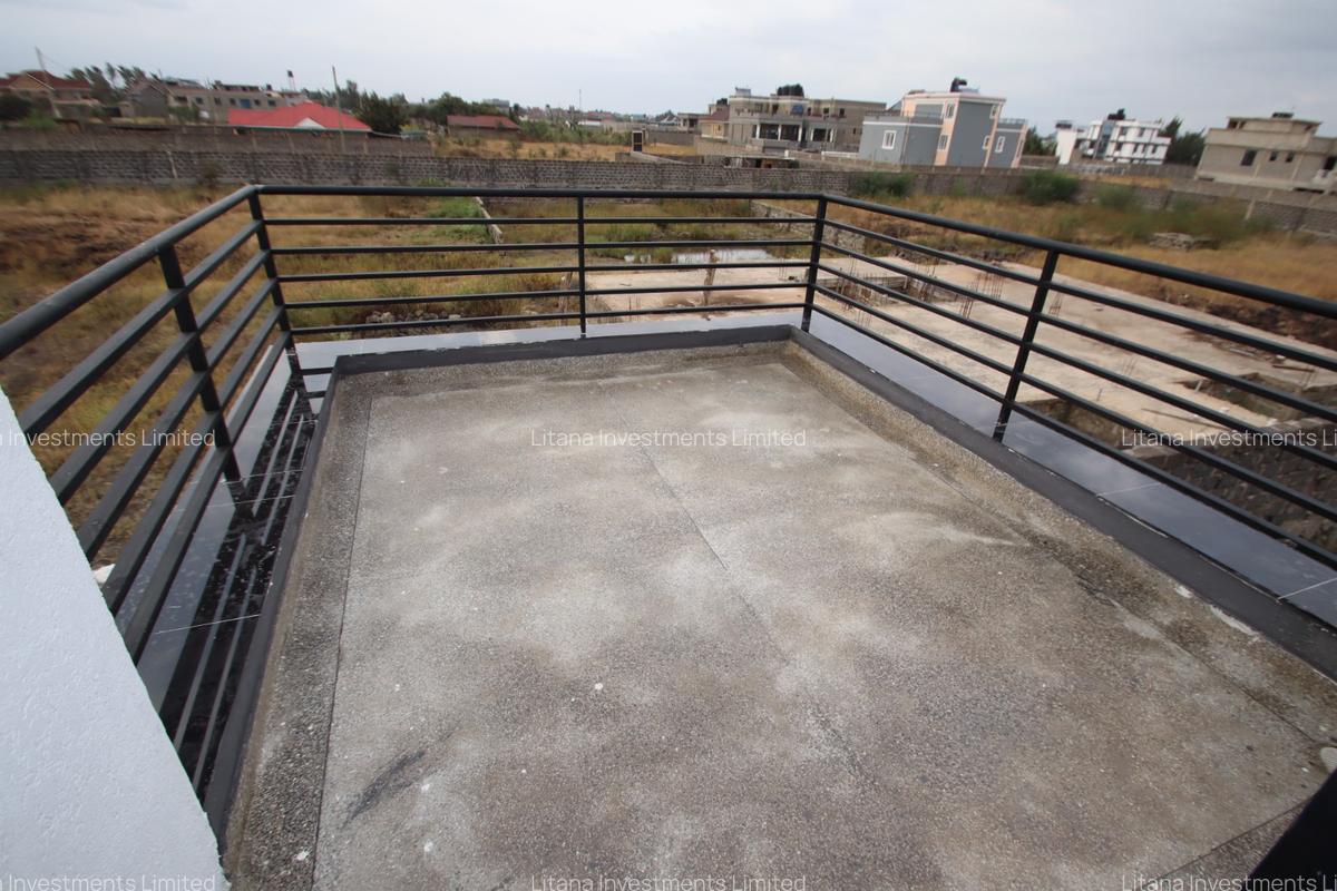 4 Bed Villa with En Suite at Kamakis Corner - 18