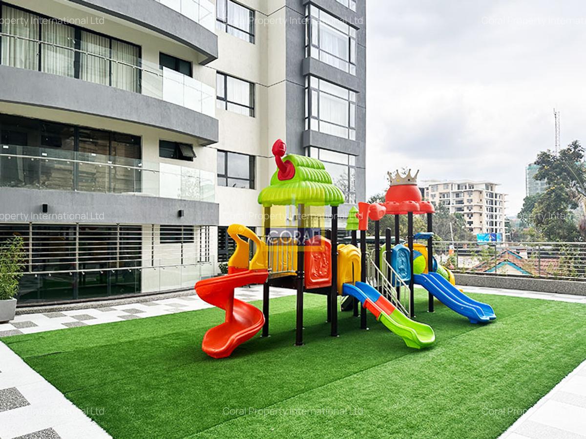 3 Bed Apartment with En Suite in Lavington - 17