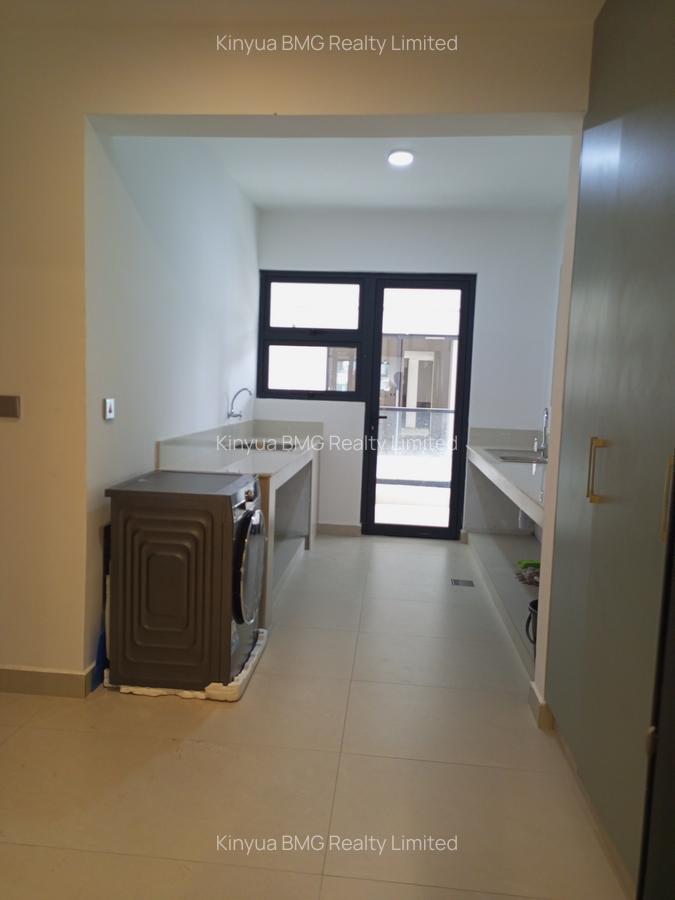 4 Bed Apartment with En Suite in Nyali Area - 2