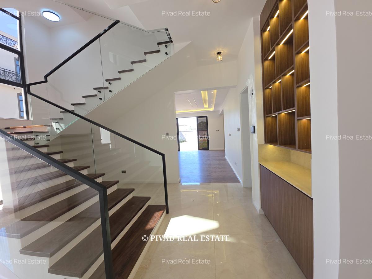 5 Bed Townhouse with Swimming Pool in Lavington - 13