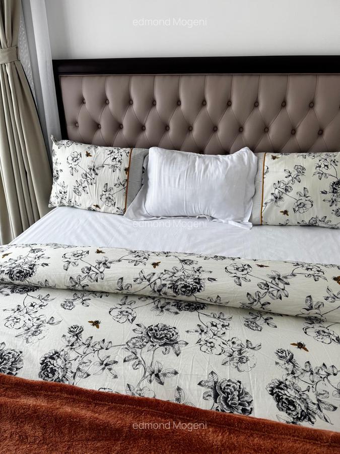 Serviced 3 Bed Apartment with En Suite at Riverside Drive - 18