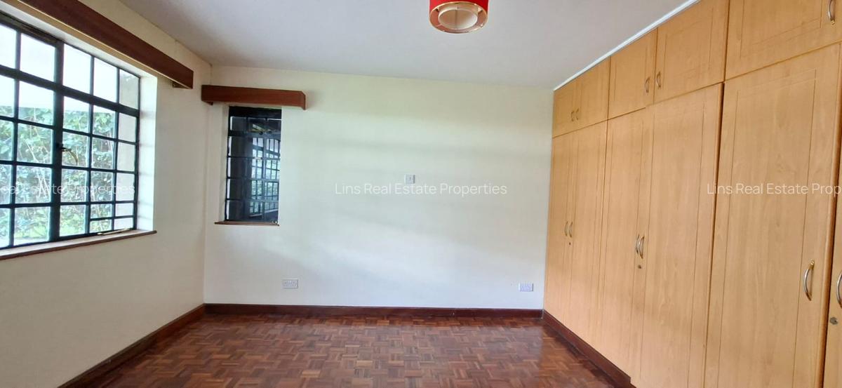 4 Bed Townhouse with En Suite in Spring Valley - 7