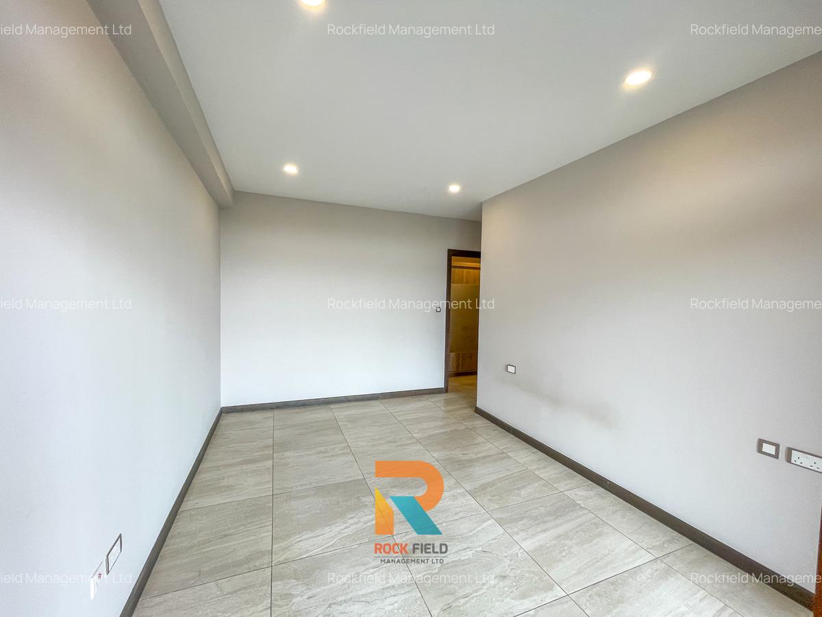 2 Bed Apartment with En Suite in General Mathenge - 11